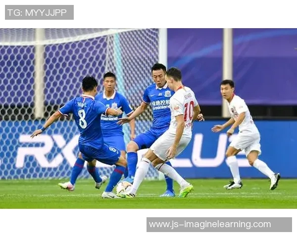 深圳足球队在钻石联赛中的速度优势与战术解析 深圳足球队在钻石联赛中的速度优势与战术解析