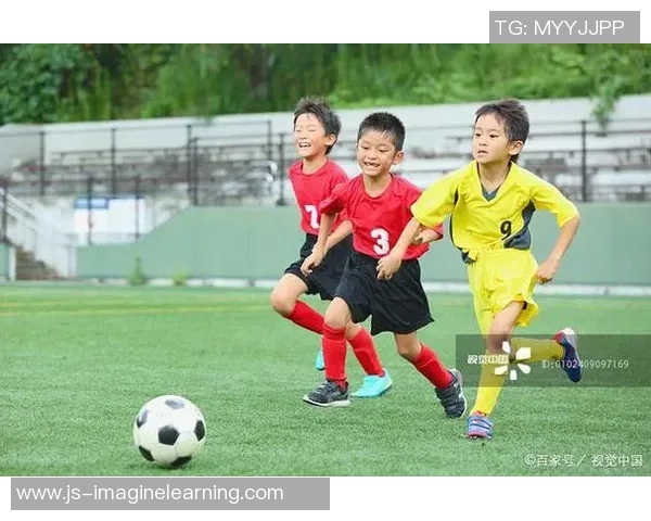 赛后分析:北京足球队与南京足球队的耐力较量与战术探讨 赛后分析:北京足球队与南京足球队的耐力较量与战术探讨